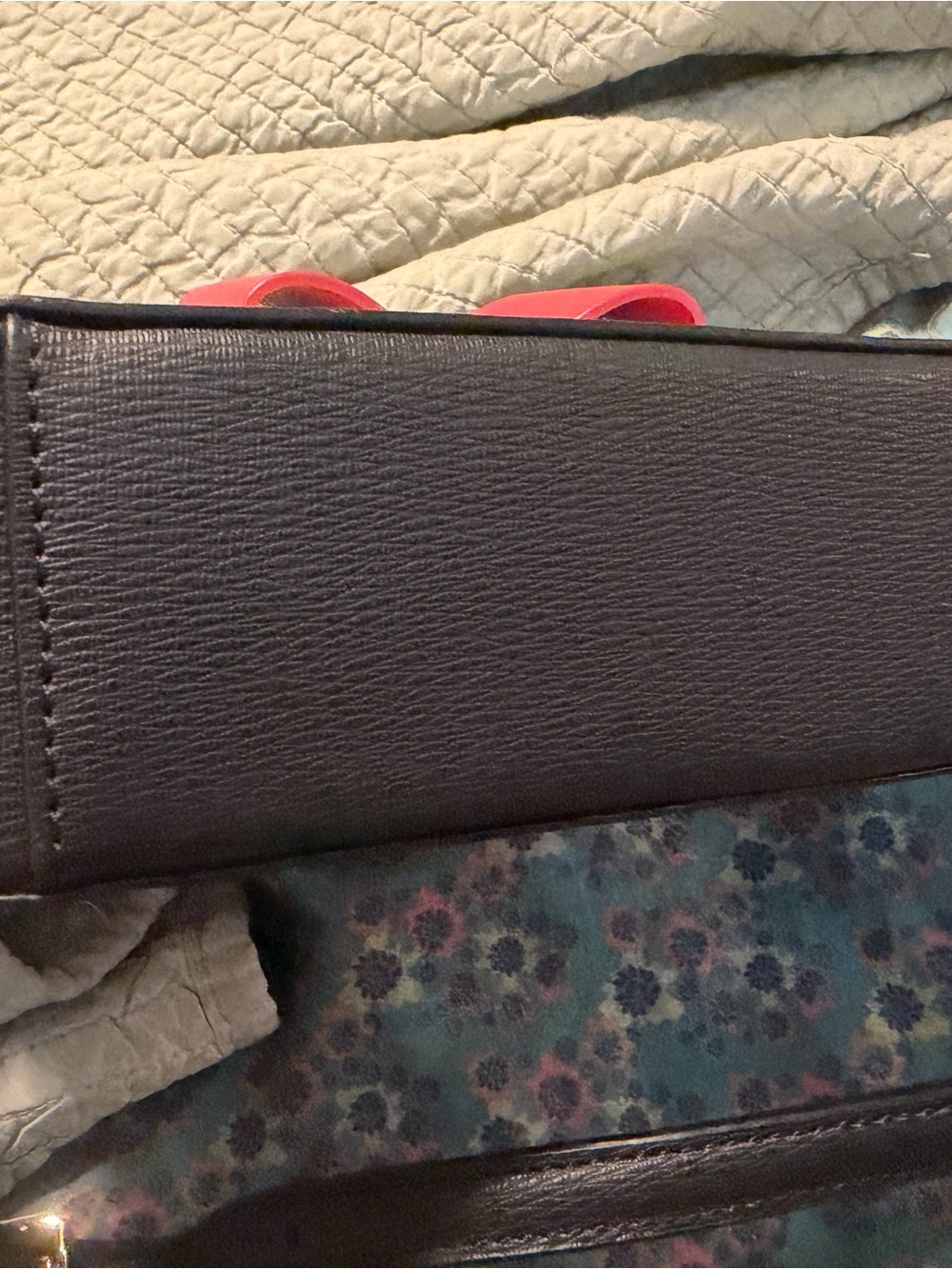 Disney x Kate Spade Minnie Mouse crossbody! *NWOT - Picture 4 of 6